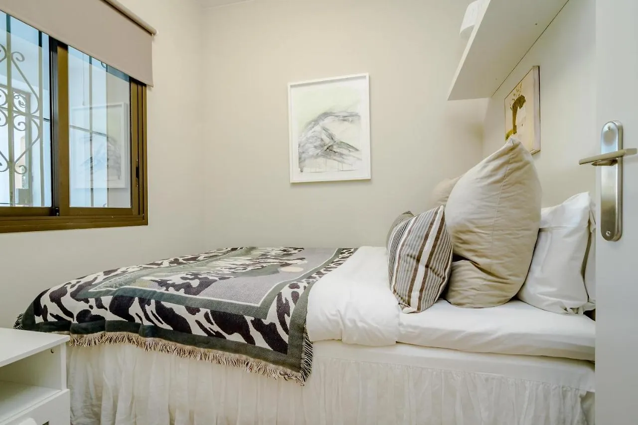 Cb- Cozy Refurbished Apartment, Perfect Location Marbella 0*,  Spain